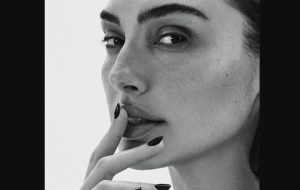 دیسی گال گدوت را کنار گذاشت؛ تمرکز بر سوپرگرل دیسی گال گدوت را کنار گذاشت؛ تمرکز بر سوپرگرل